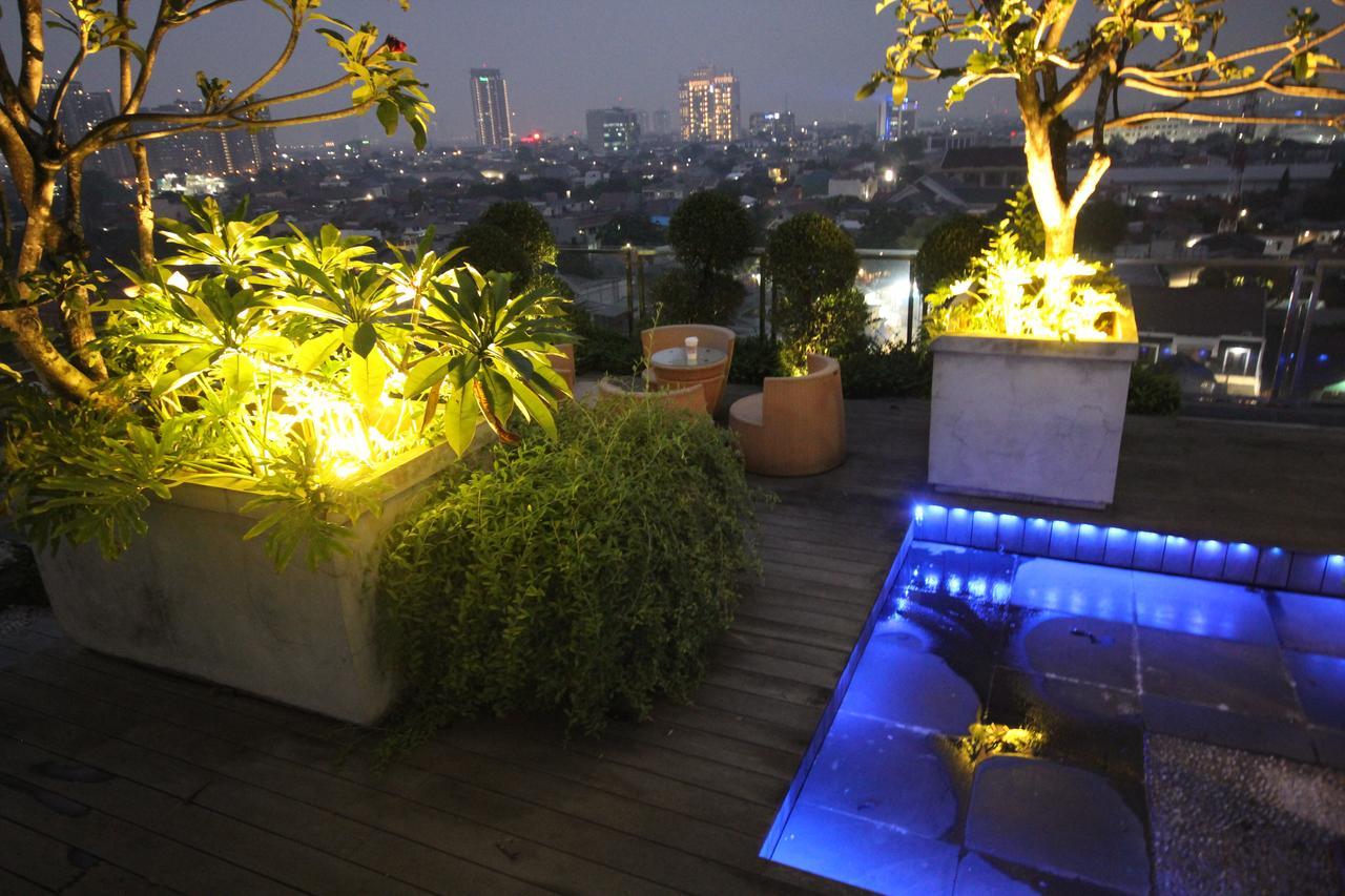 ג'קרטה Harvia Suites Kebon Jeruk מראה חיצוני תמונה