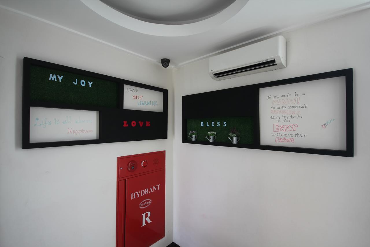 ג'קרטה Harvia Suites Kebon Jeruk מראה חיצוני תמונה