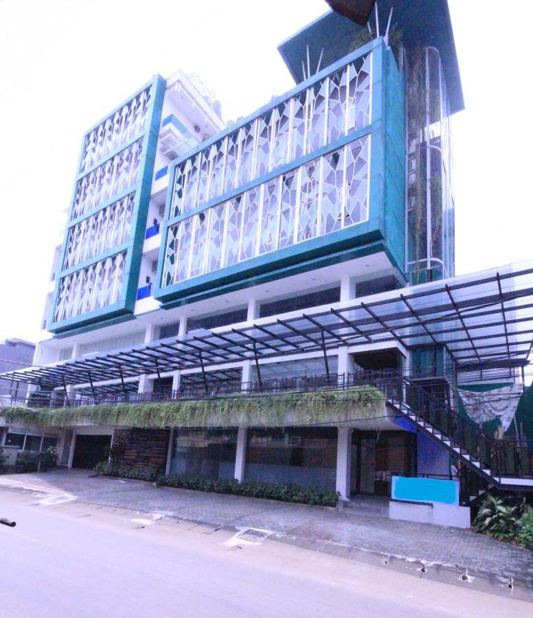 ג'קרטה Harvia Suites Kebon Jeruk מראה חיצוני תמונה
