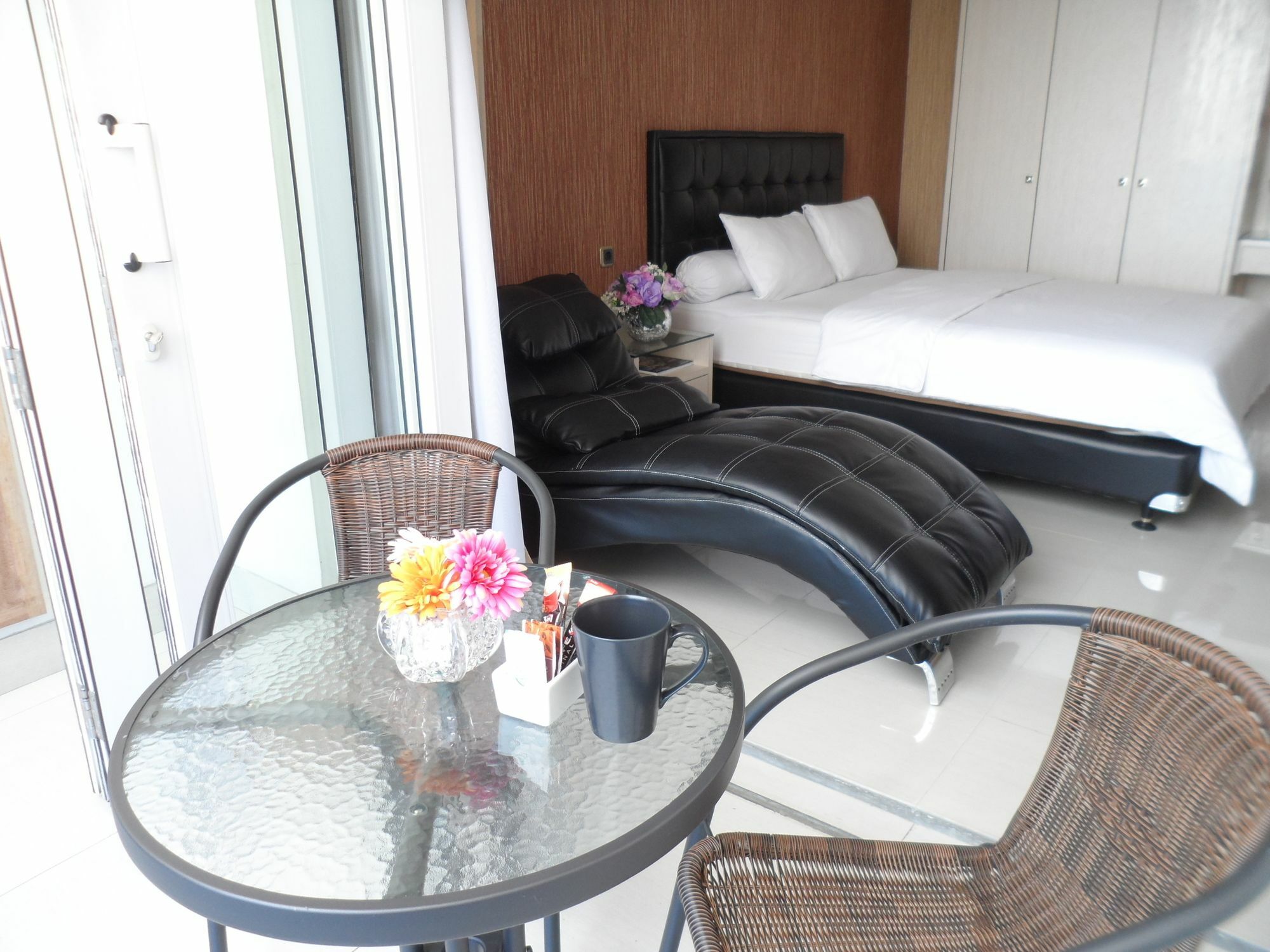 ג'קרטה Harvia Suites Kebon Jeruk מראה חיצוני תמונה
