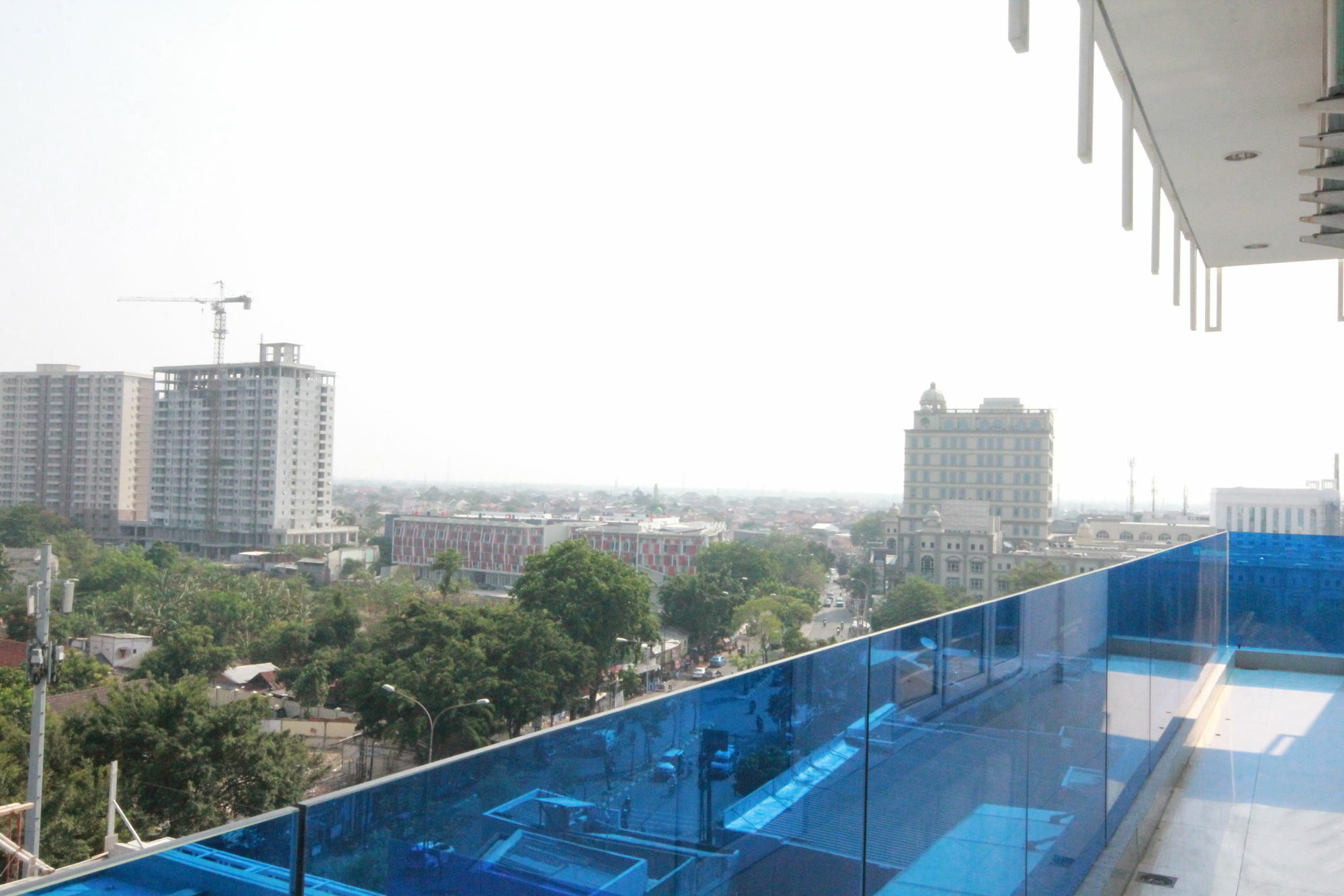 ג'קרטה Harvia Suites Kebon Jeruk מראה חיצוני תמונה